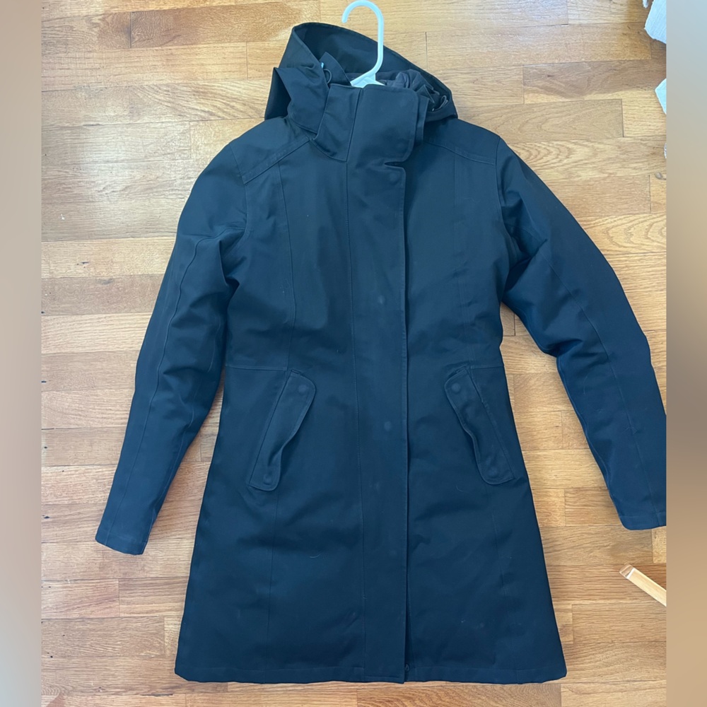 Patagonia Women's Black Puffer Coat